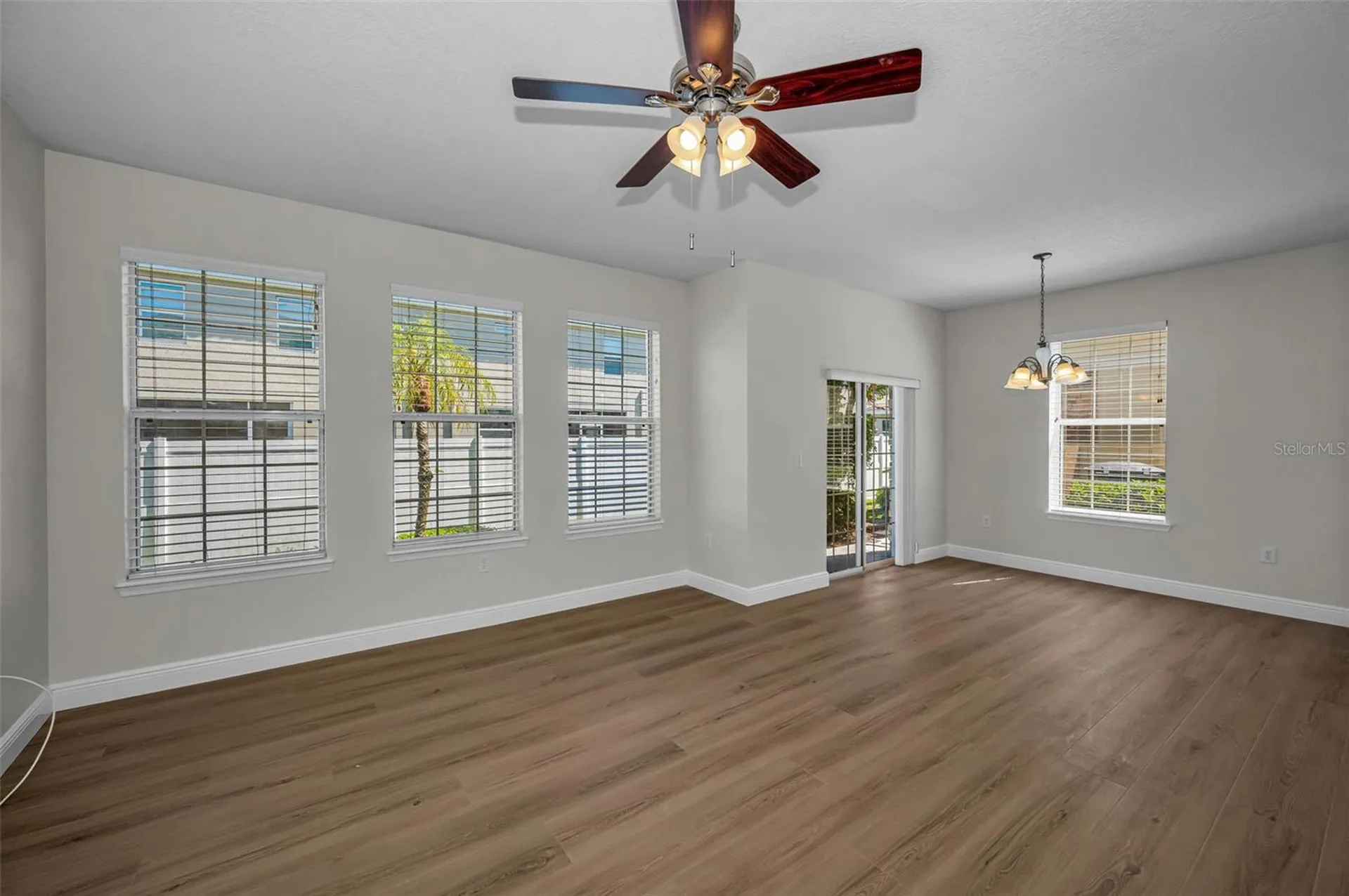 617 52nd Avenue N St Petersburg FL 33703