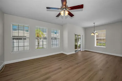 617 52nd Avenue N St Petersburg FL 33703