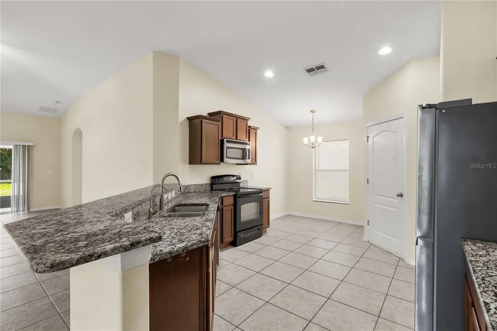 13181 Royal Pines Avenue Riverview FL 33579