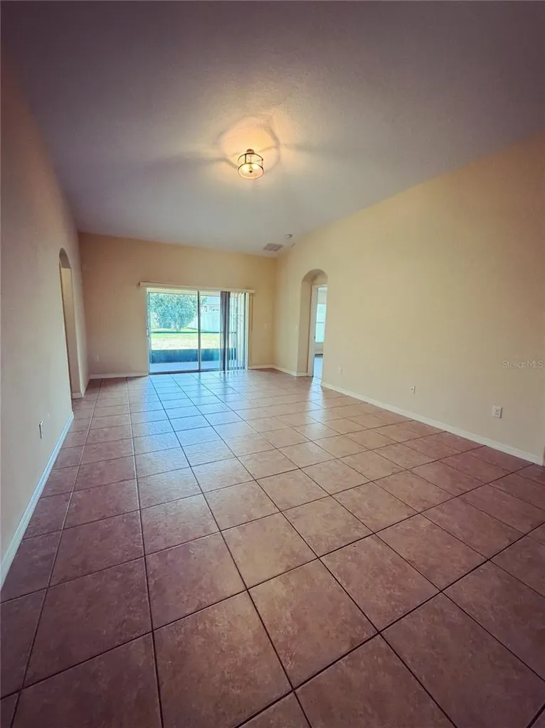 13181 Royal Pines Avenue Riverview FL 33579