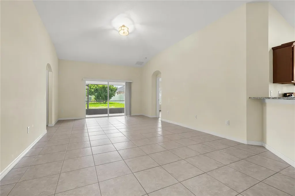 13181 Royal Pines Avenue Riverview FL 33579