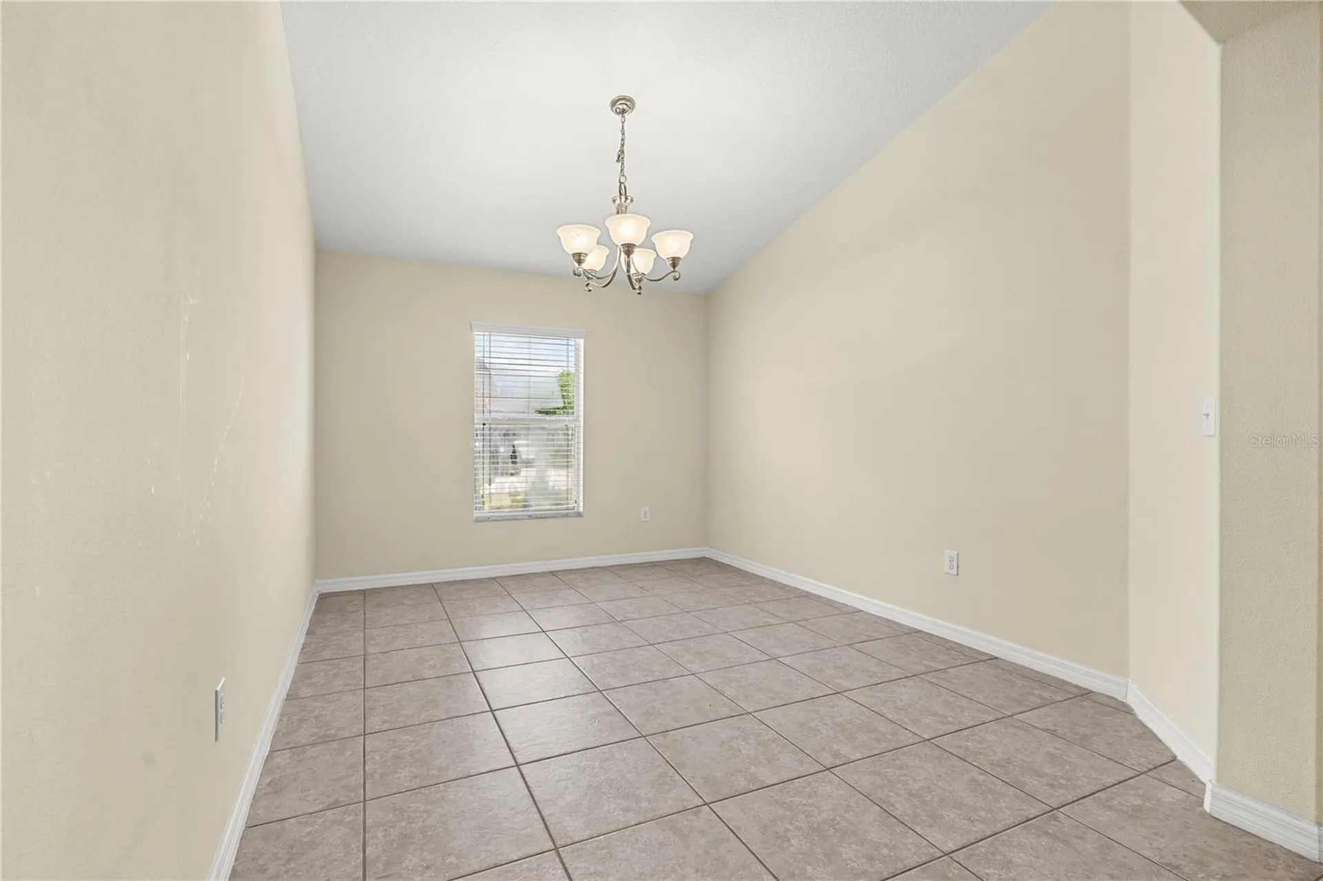 13181 Royal Pines Avenue Riverview FL 33579