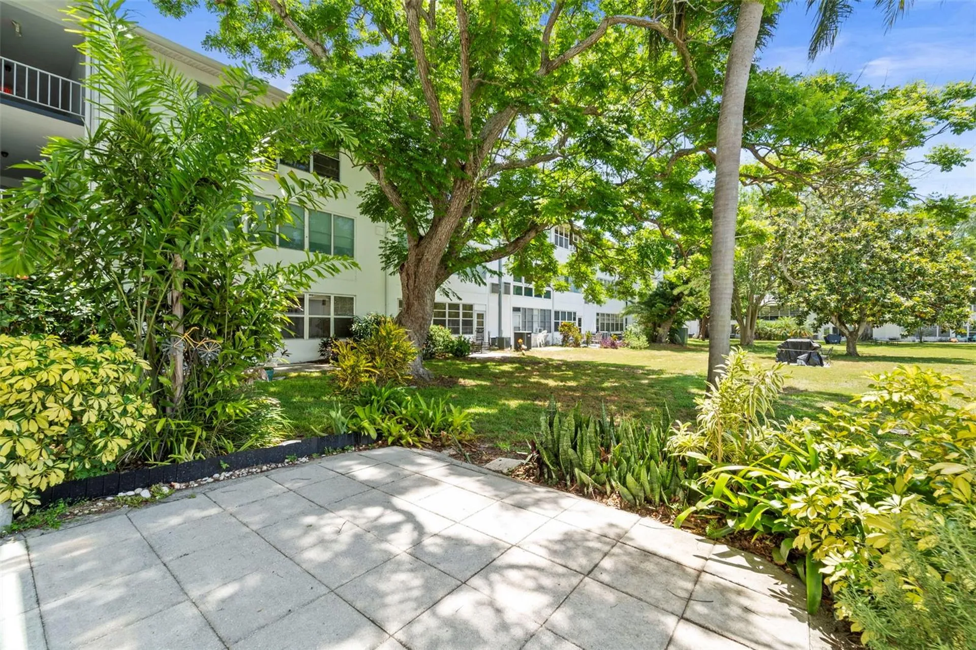 400 Glennes Lane Dunedin FL 34698