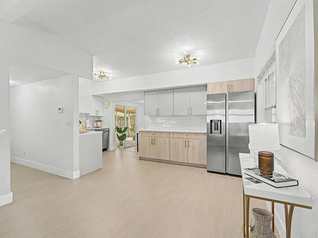 609 Fairmont Drive Brandon FL 33511