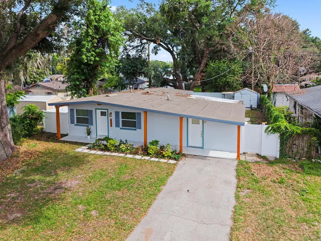 609 Fairmont Drive Brandon FL 33511