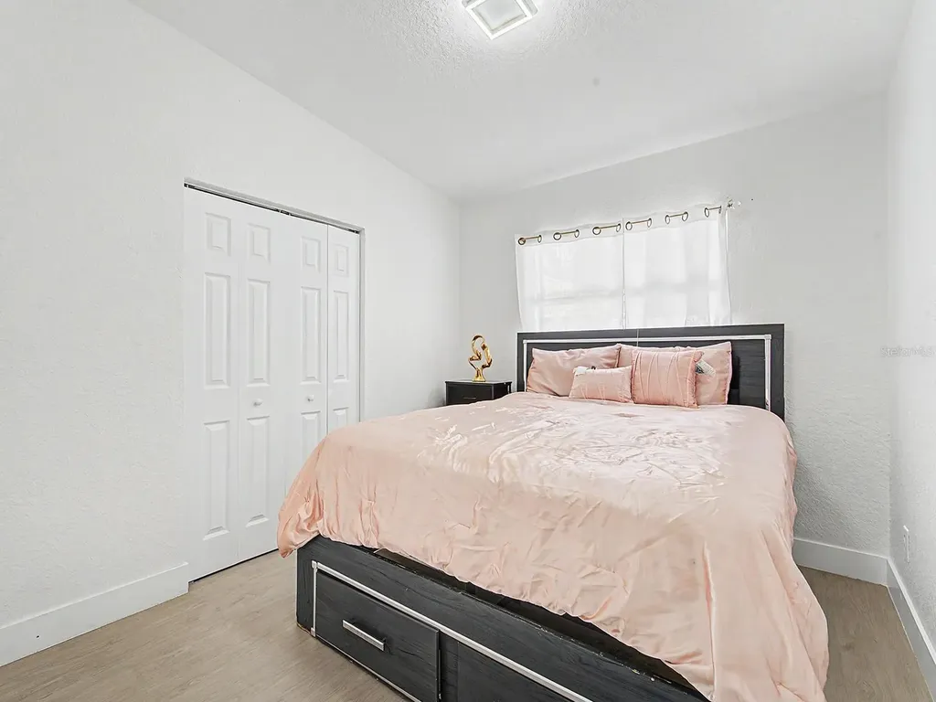 609 Fairmont Drive Brandon FL 33511
