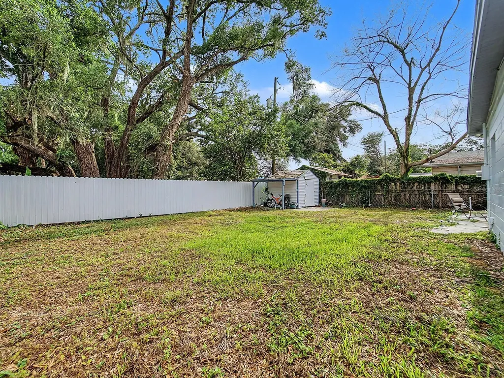 609 Fairmont Drive Brandon FL 33511