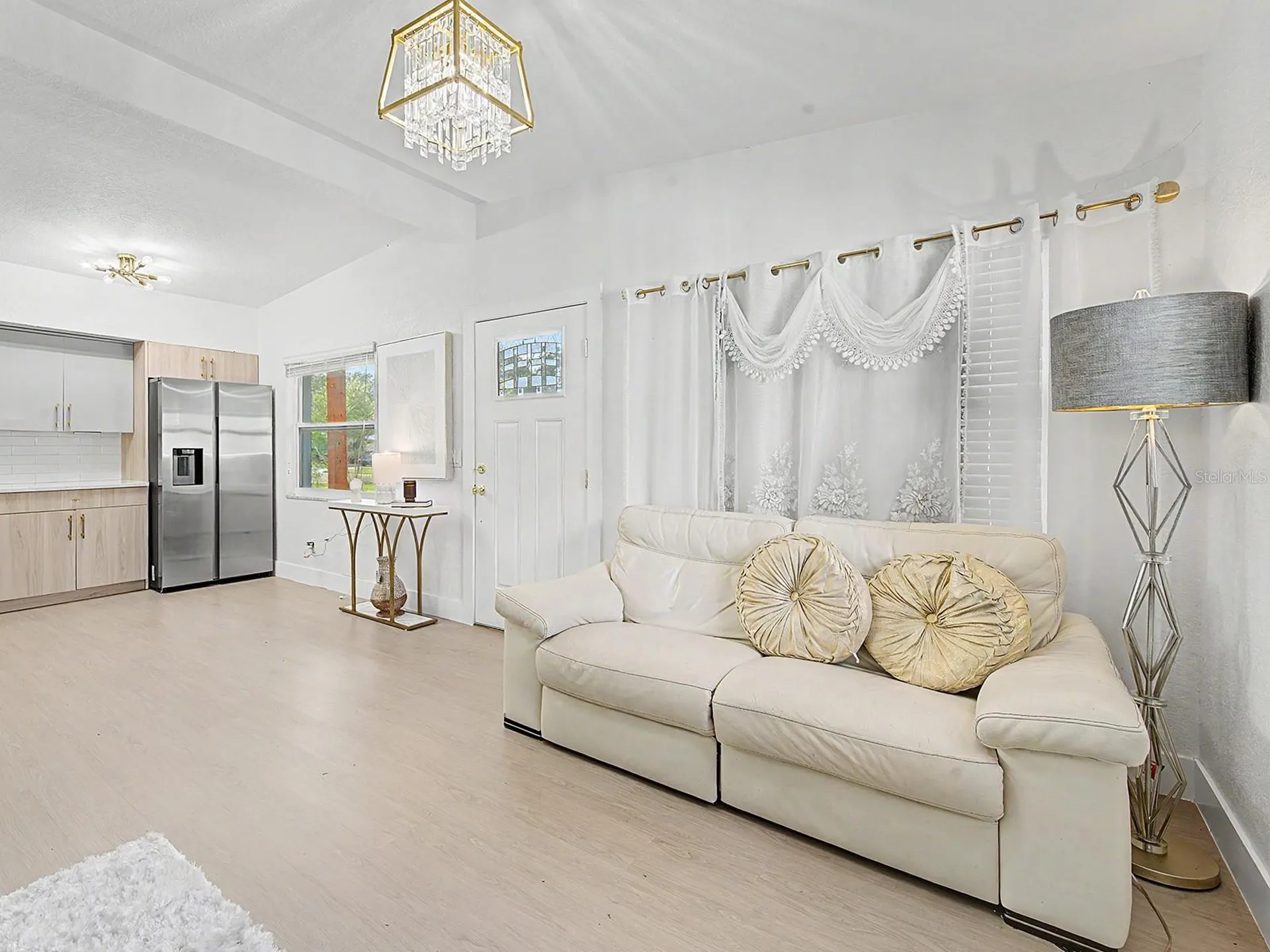 609 Fairmont Drive Brandon FL 33511