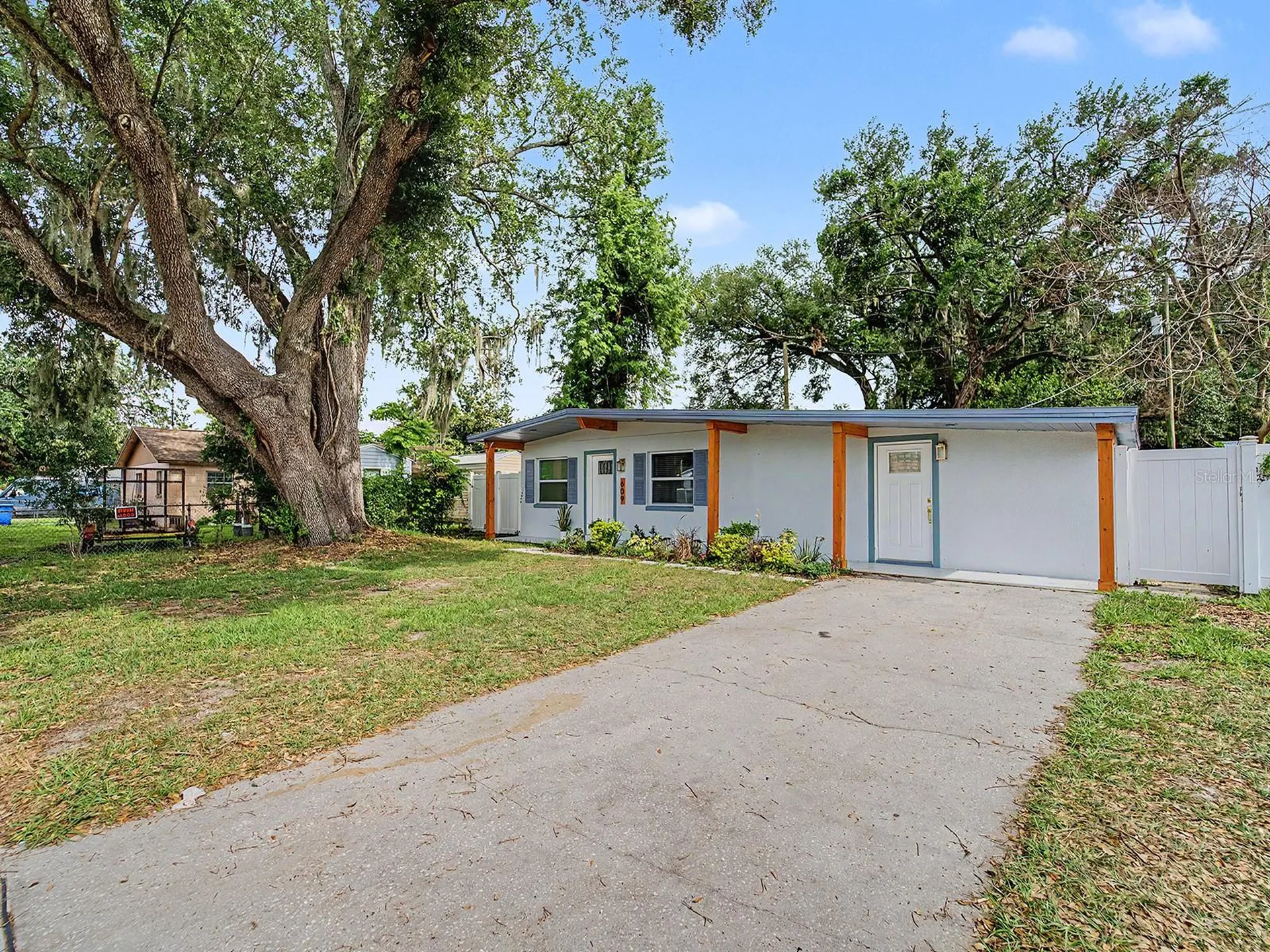 609 Fairmont Drive Brandon FL 33511