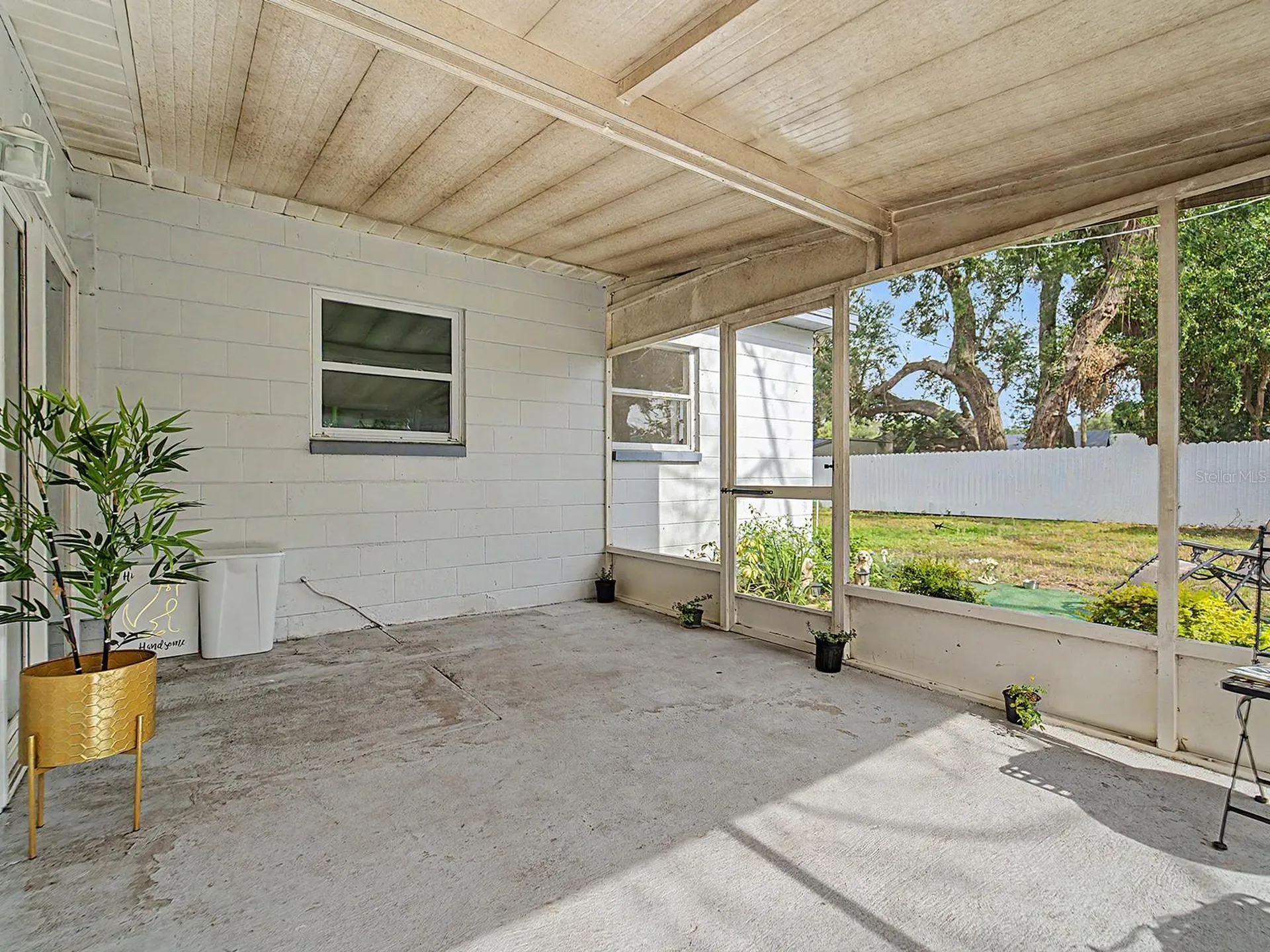 609 Fairmont Drive Brandon FL 33511