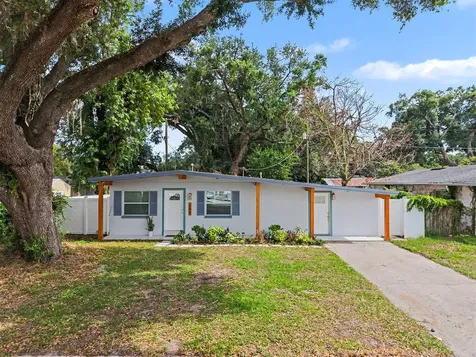 609 Fairmont Drive Brandon FL 33511