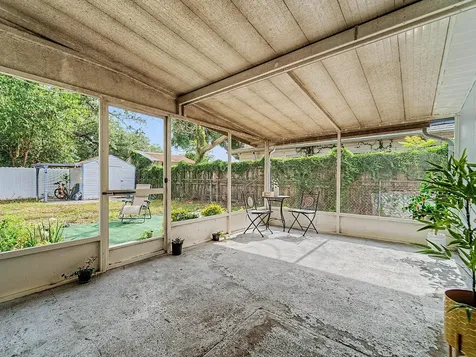 609 Fairmont Drive Brandon FL 33511