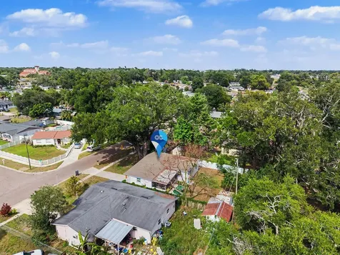 609 Fairmont Drive Brandon FL 33511
