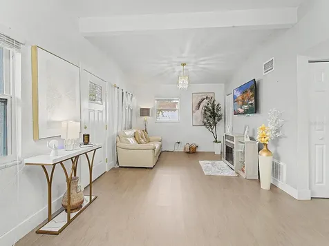 609 Fairmont Drive Brandon FL 33511