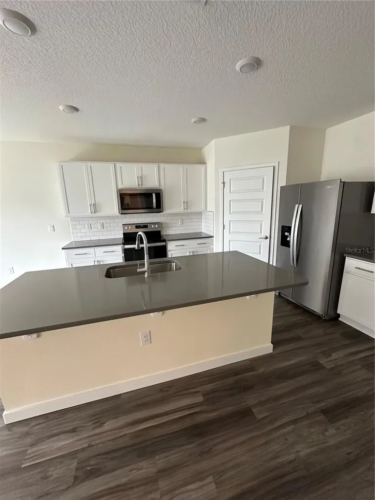 412 Chayne Place St Cloud FL 34771