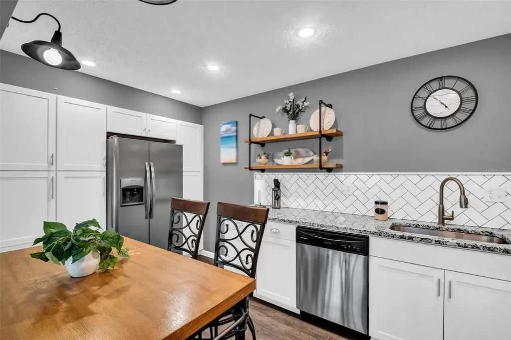 2642 Pine Ridge Way S Palm Harbor FL 34684
