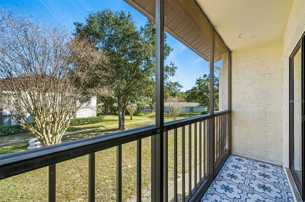 2642 Pine Ridge Way S Palm Harbor FL 34684