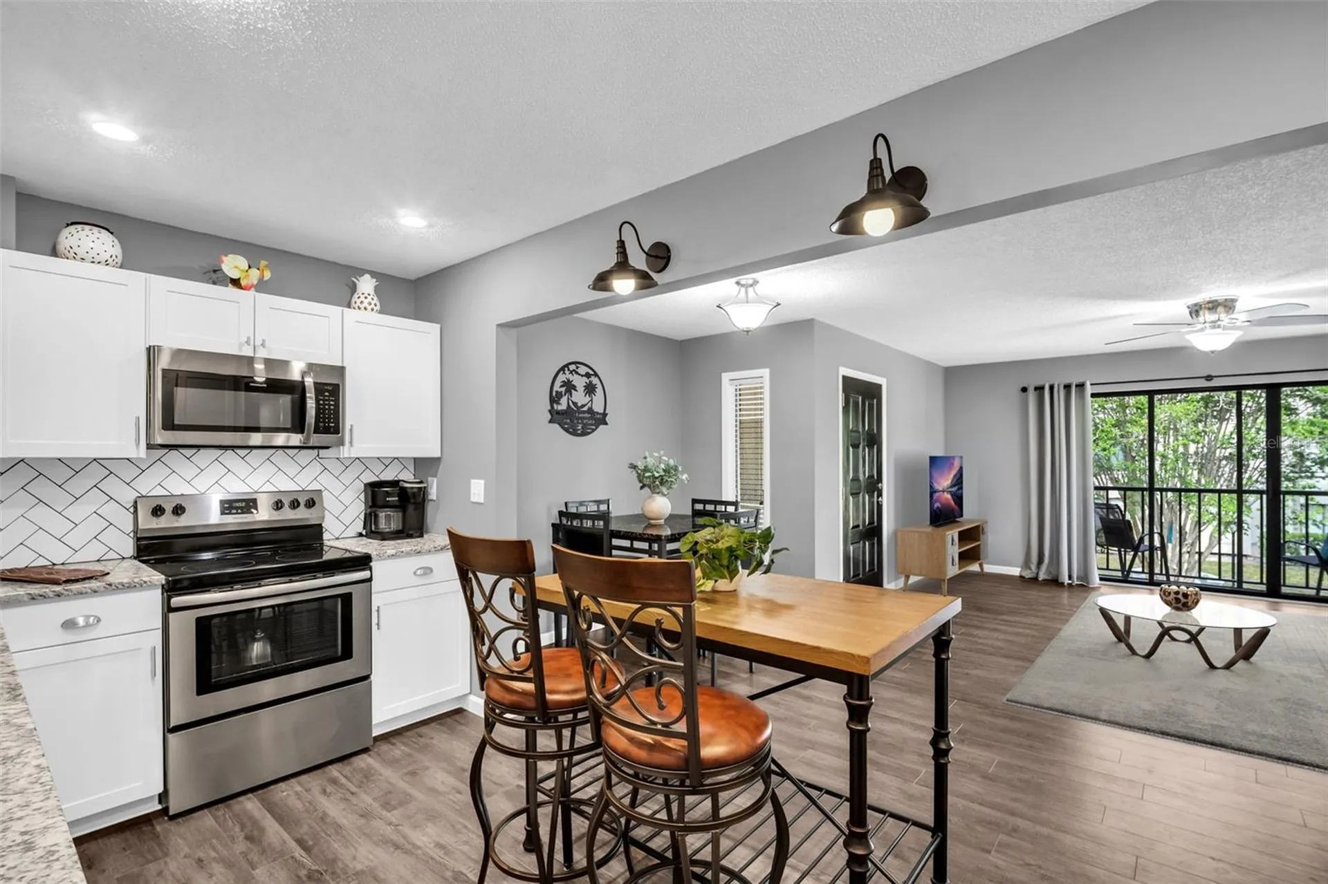 2642 Pine Ridge Way S Palm Harbor FL 34684