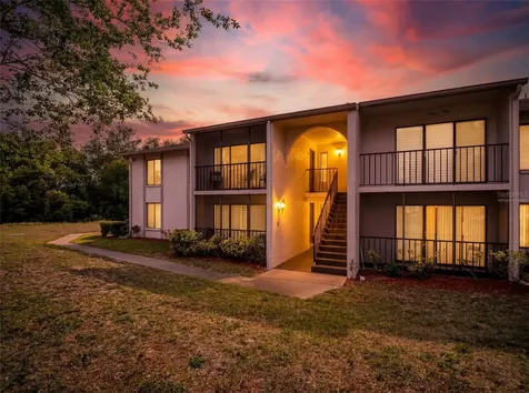 2642 Pine Ridge Way S Palm Harbor FL 34684