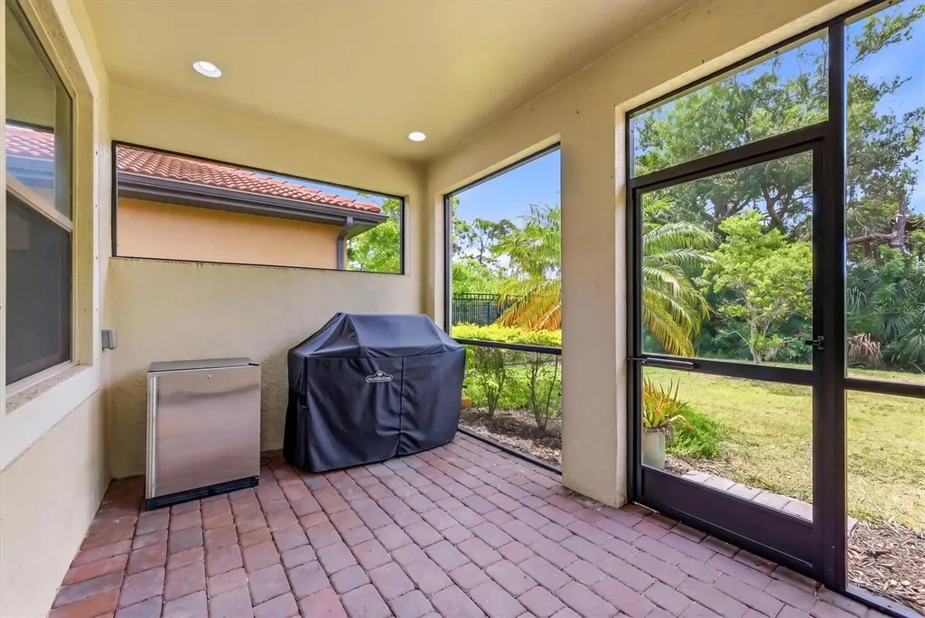 332 Toscavilla Boulevard Nokomis FL 34275