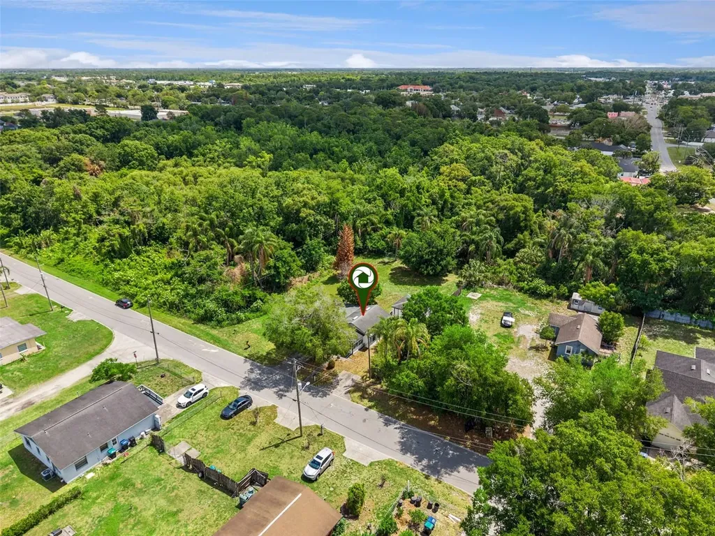 1203 Sasoon Avenue Orlando FL 32803