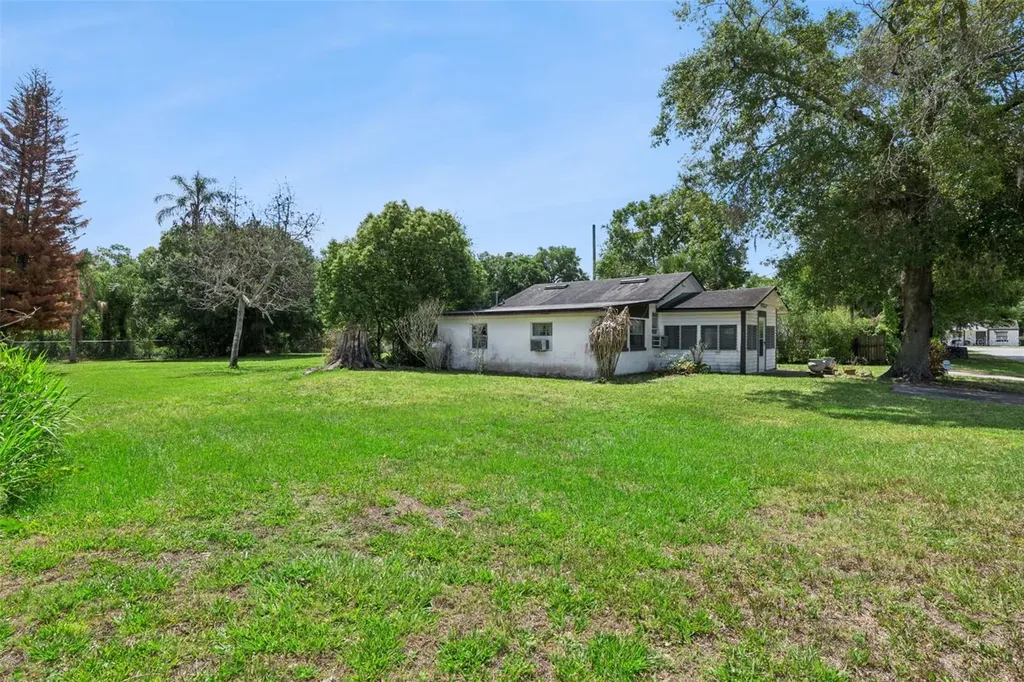 1203 Sasoon Avenue Orlando FL 32803