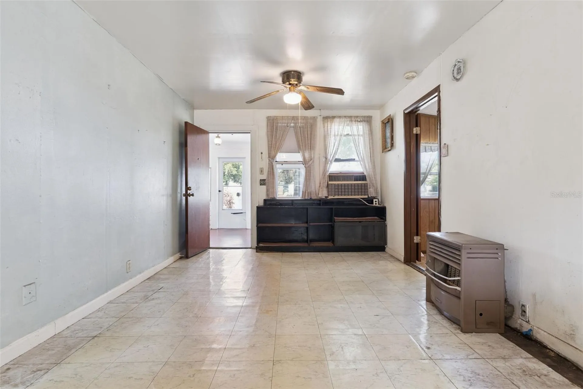 1203 Sasoon Avenue Orlando FL 32803