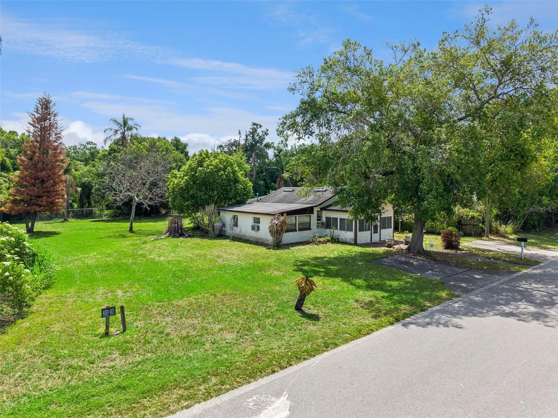 1203 Sasoon Avenue Orlando FL 32803