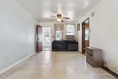 1203 Sasoon Avenue Orlando FL 32803
