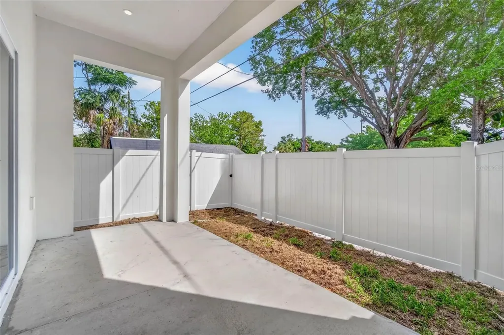4365 Iris Street N St Petersburg FL 33714