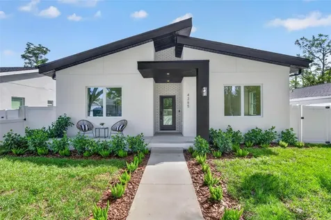 4365 Iris Street N St Petersburg FL 33714