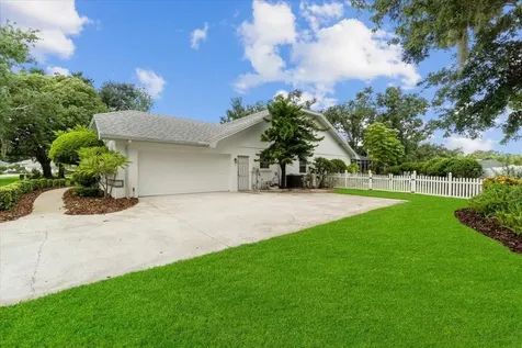 725 Heritage Drive NE Winter Haven FL 33881