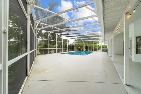 725 Heritage Drive NE Winter Haven FL 33881