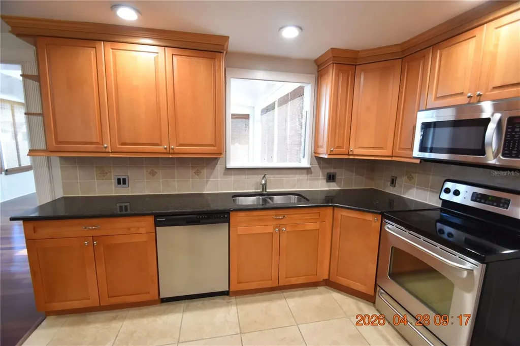 3223 W Wyoming Avenue Tampa FL 33611