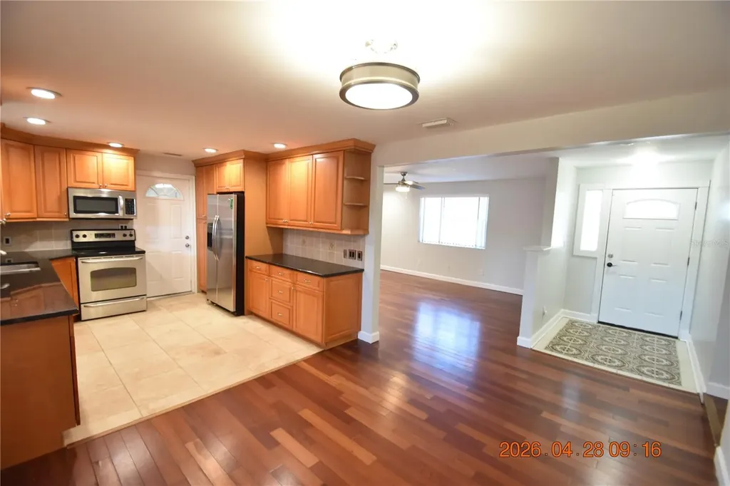 3223 W Wyoming Avenue Tampa FL 33611