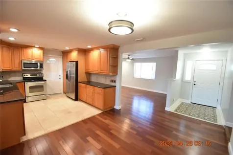 3223 W Wyoming Avenue Tampa FL 33611