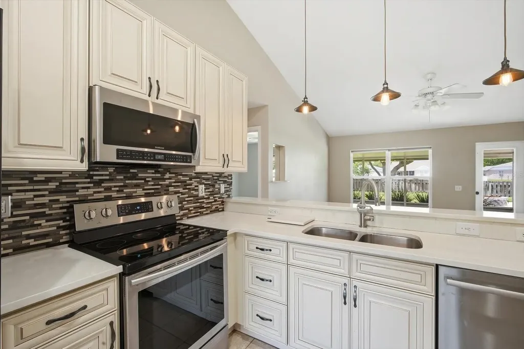 11609 4th Avenue E Bradenton FL 34212