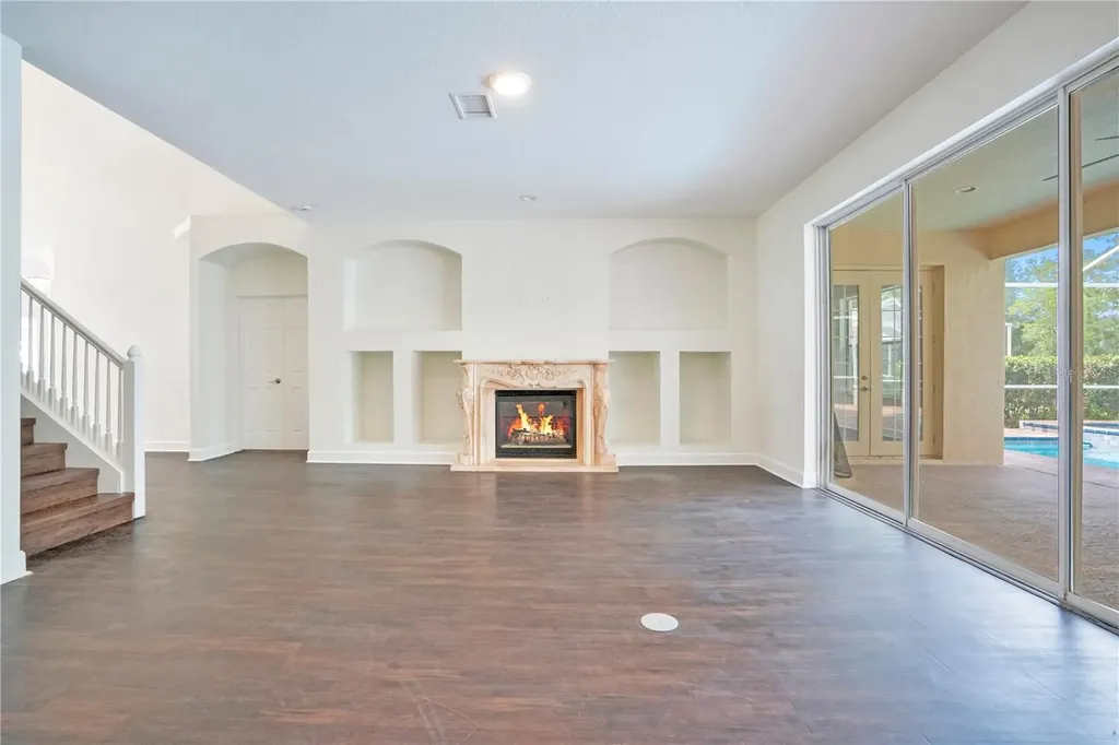 18013 Forest Retreat Lane Tampa FL 33647