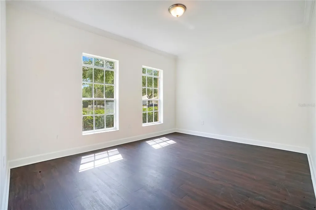 18013 Forest Retreat Lane Tampa FL 33647
