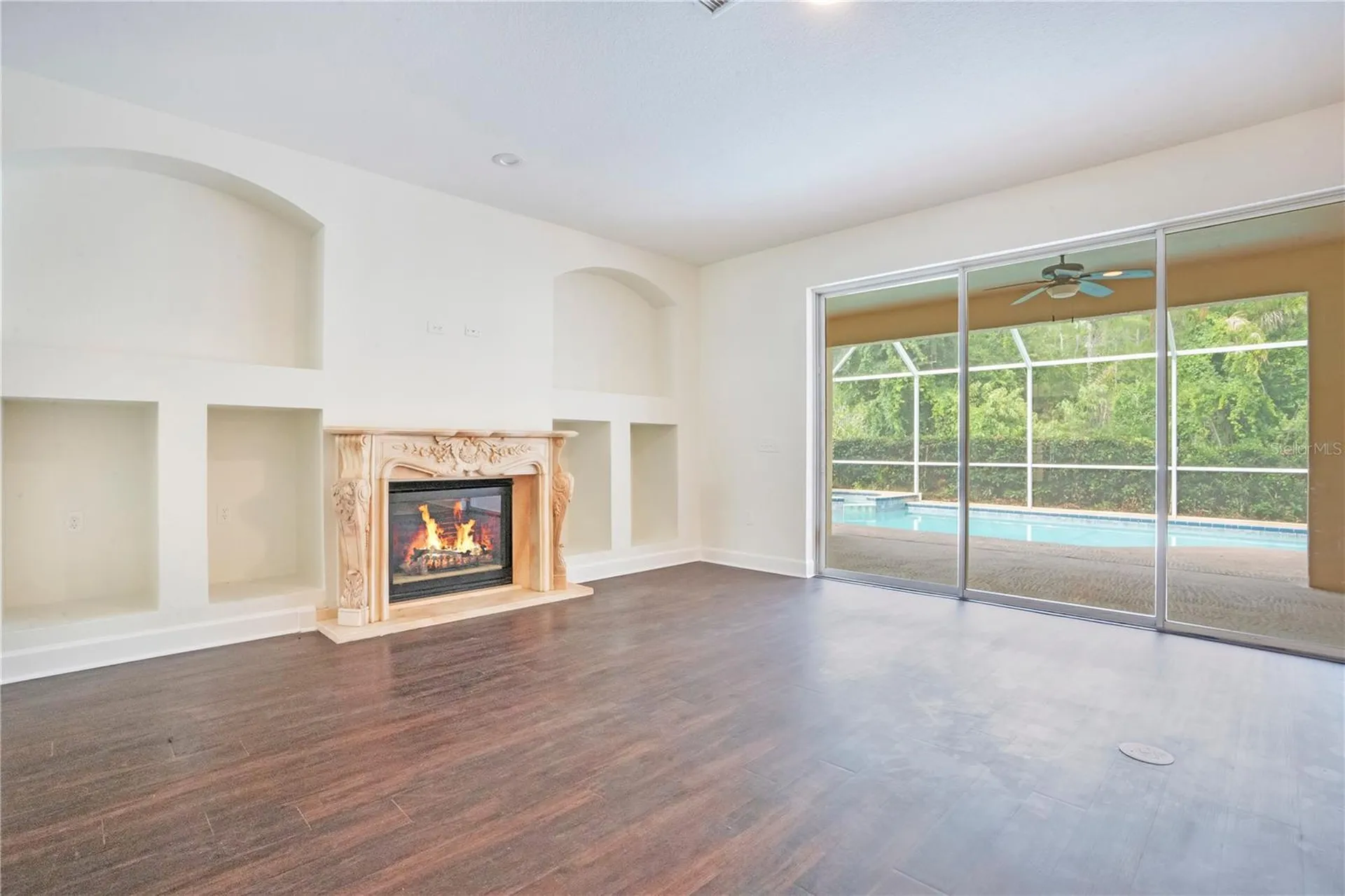 18013 Forest Retreat Lane Tampa FL 33647
