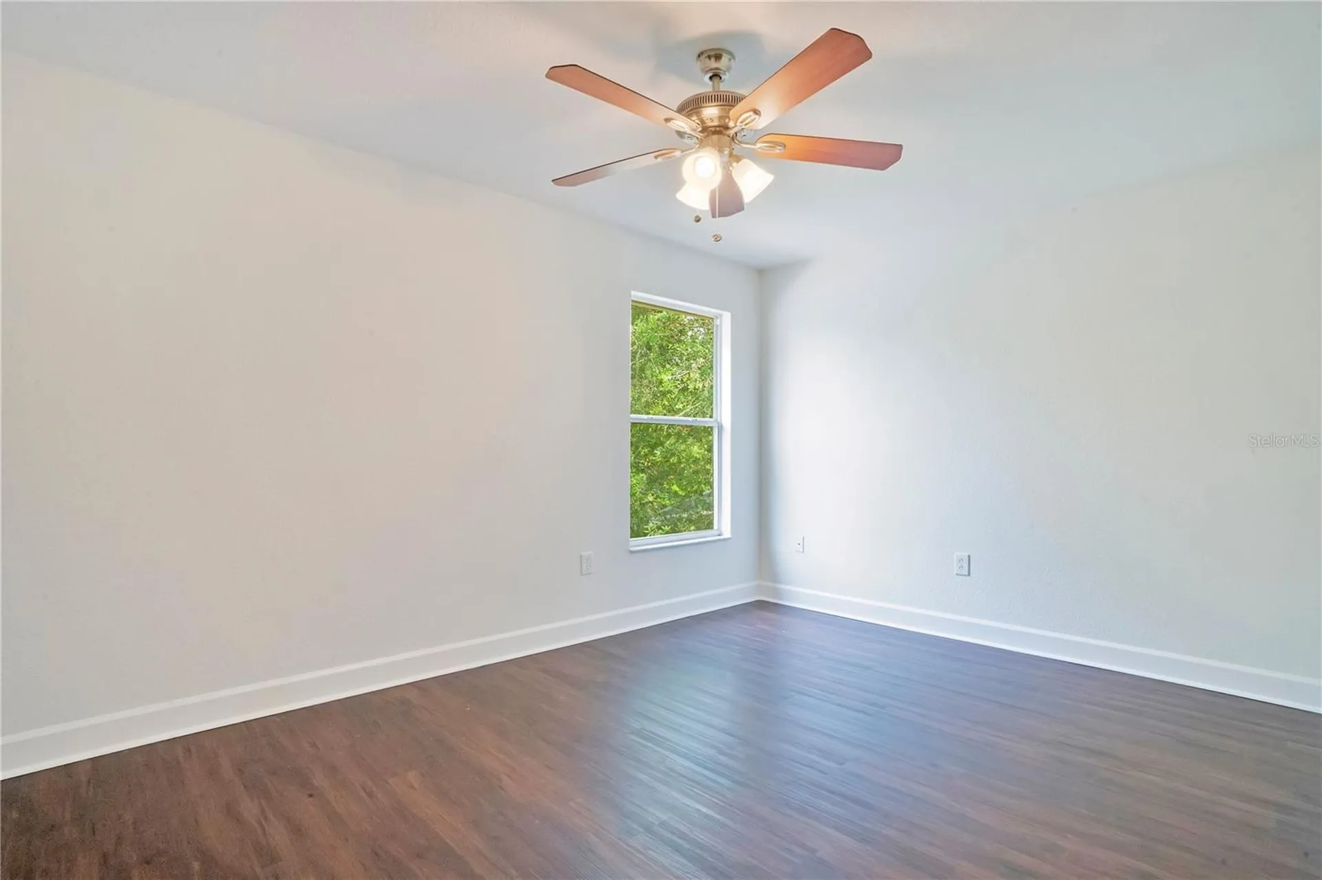 18013 Forest Retreat Lane Tampa FL 33647