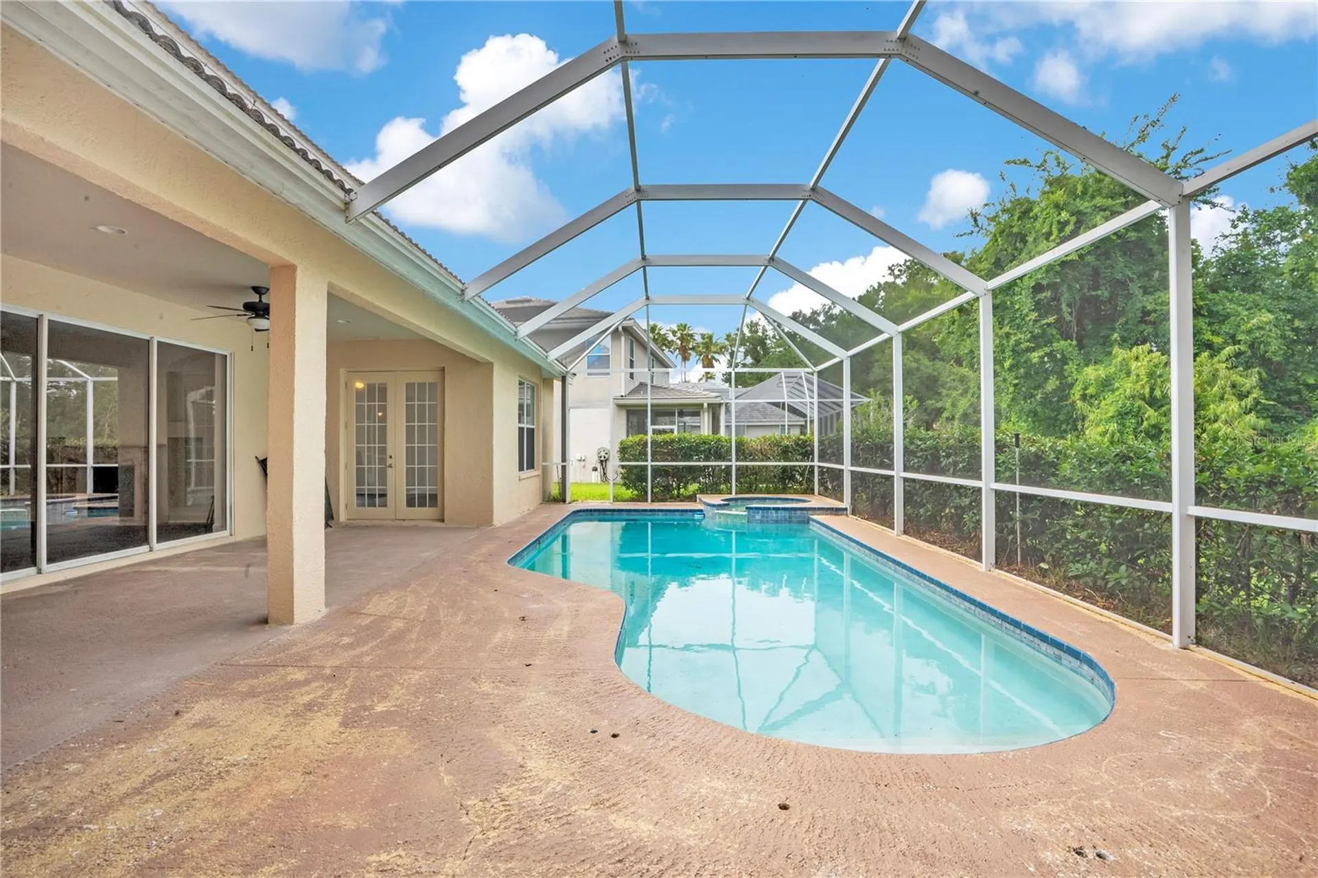 18013 Forest Retreat Lane Tampa FL 33647