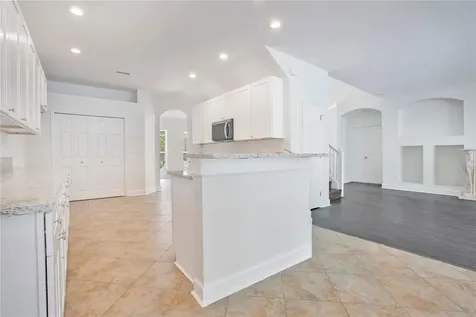 18013 Forest Retreat Lane Tampa FL 33647