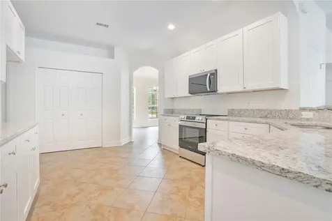 18013 Forest Retreat Lane Tampa FL 33647