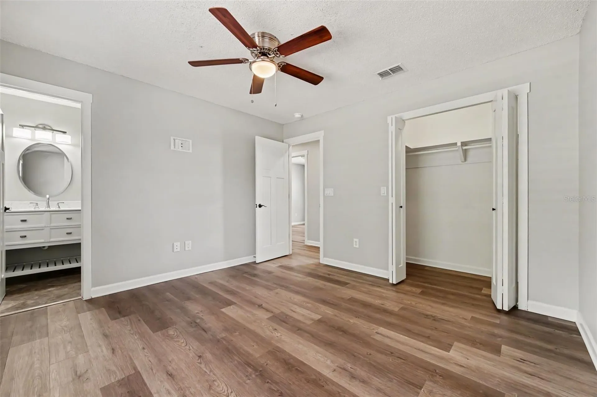 756 Shafton Avenue Deltona FL 32738