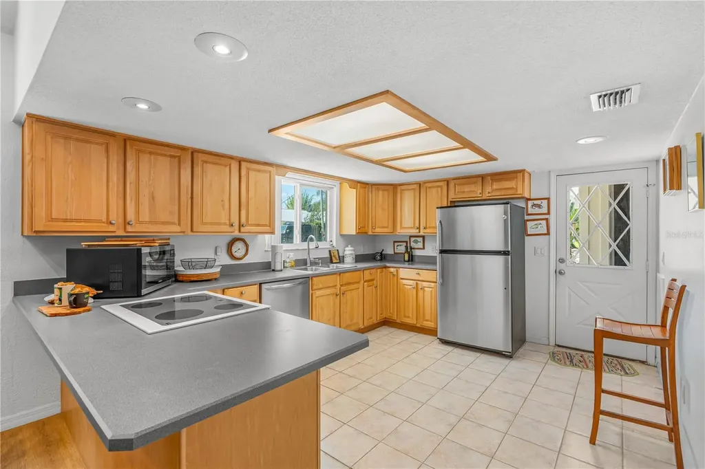 1818 S Riverside Drive Edgewater FL 32141