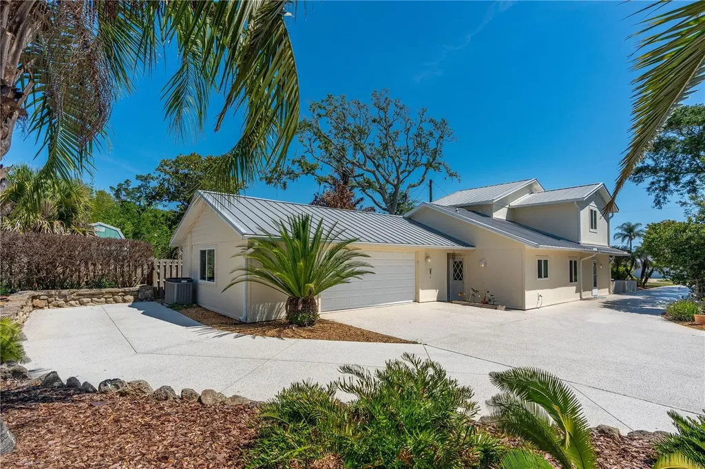 1818 S Riverside Drive Edgewater FL 32141