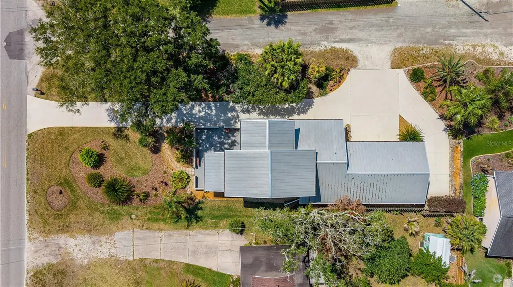 1818 S Riverside Drive Edgewater FL 32141
