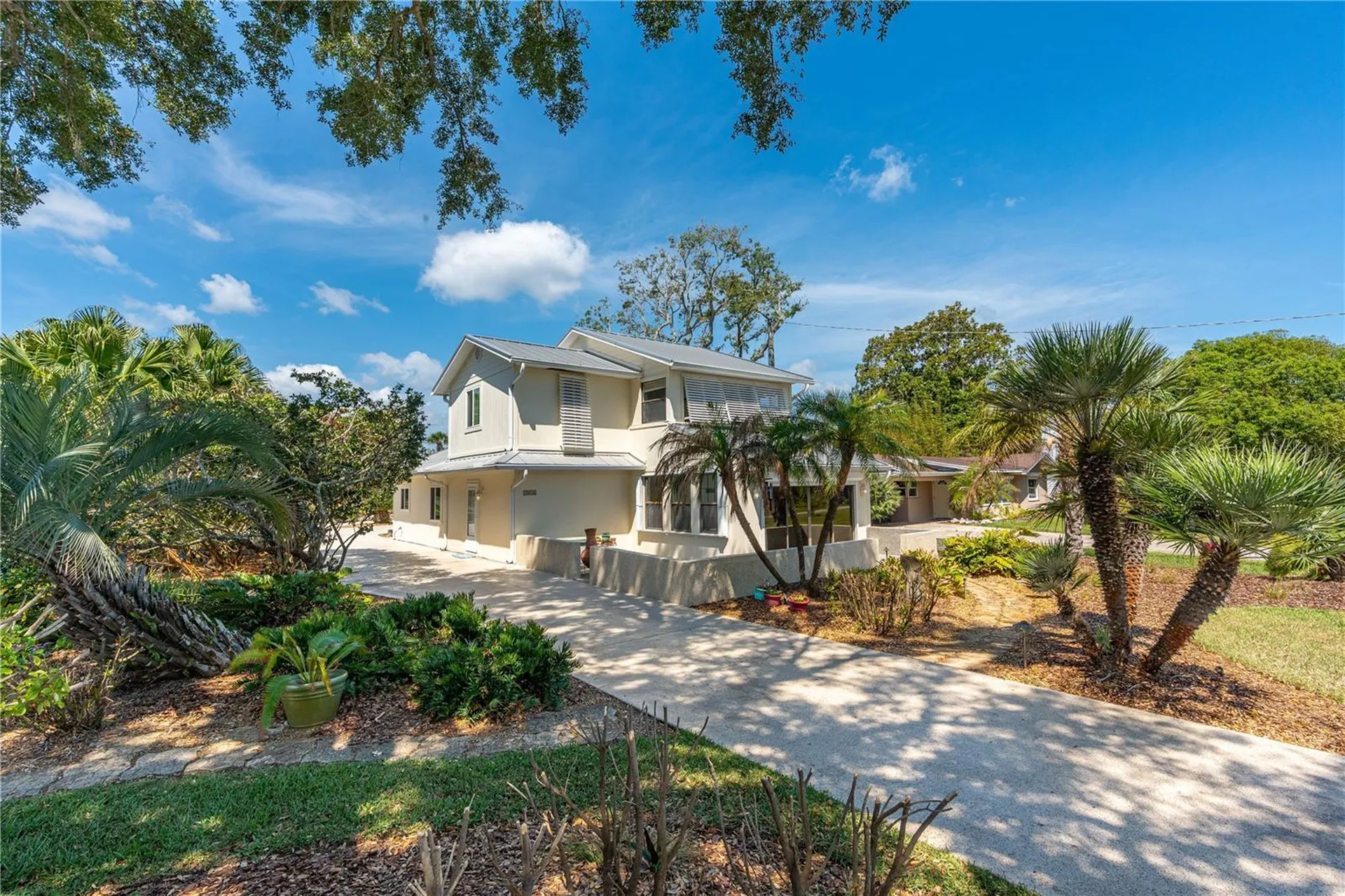 1818 S Riverside Drive Edgewater FL 32141