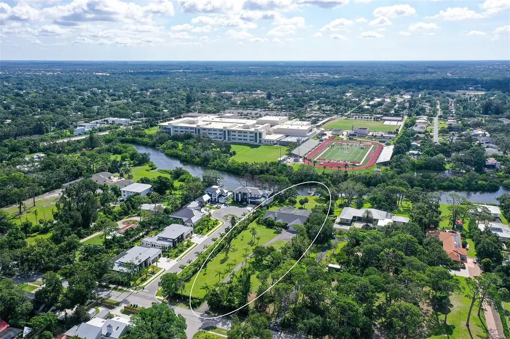 4935 Riverwood Avenue Sarasota FL 34231